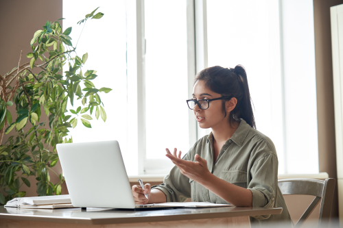 Clickmeeting – strona internetowa i aplikacja mobilna, spotkania online