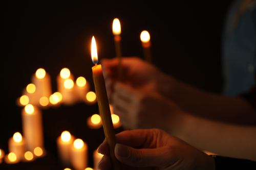 Dawniej święto Matki Boskiej Gromnicznej (Oczyszczenia Najświętszej Maryi Panny) kończyło okres Bożego Narodzenia i wieńczyło w Polsce okres śpiewania kolęd