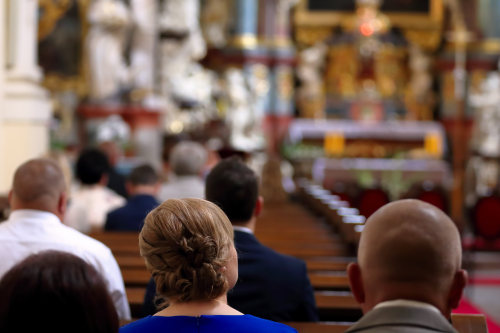 Kliknij przycisk nawigacja, by wyświetlić wersję strony w innych językach. Używanie strony mobilnej wiąże się z możliwością obowiązywania dodatkowych ograniczeń.