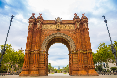 Łuk Triumfalny w Barcelonie; zabytki w Hiszpanii, adresy ip