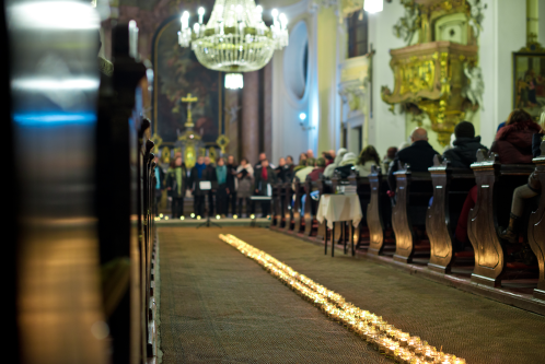 W przeszłości 6 stycznia rozdawano dzieciom czerwone jabłka i orzechy
