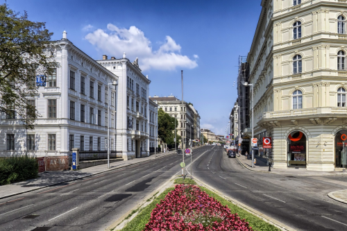Wiedeń; opieka na oddziałach intensywnej opieki medycznej na terenie Austrii