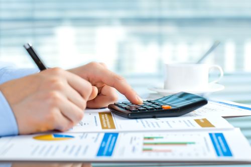 oddziaływanie dźwigni finansowej a efekt dźwigni finansowej